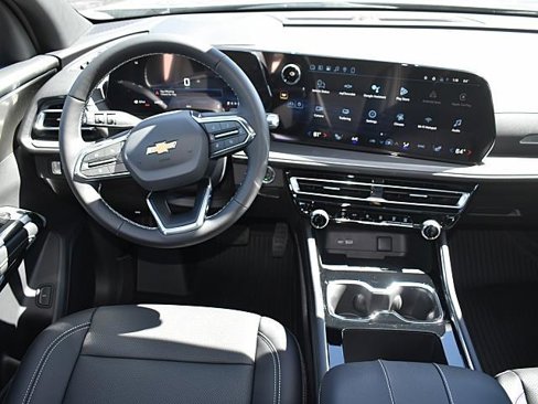 New 2026 Chevrolet Traverse LT w/ Sun and Wheel Package image 10