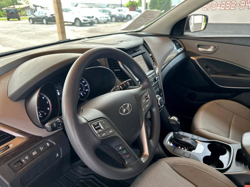 Used 2017 Hyundai Santa Fe Sport image 33