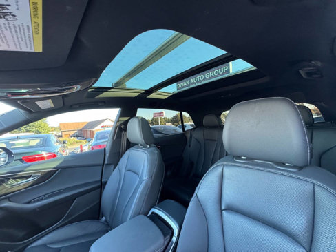 Used 2021 Audi Q8 Premium Plus w/ Premium Plus Package image 28