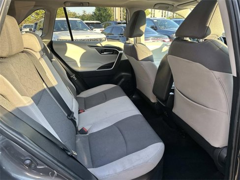 Used 2023 Toyota RAV4 XLE w/ Convenience Package image 10