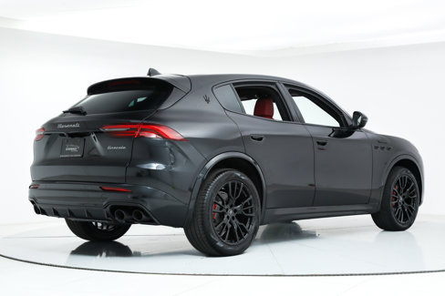 Used 2025 Maserati Grecale Modena image 5