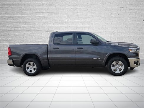 New 2026 RAM 1500 4x4 Crew Cab image 5