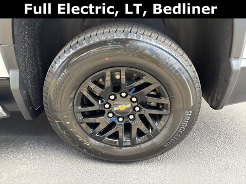 New 2026 Chevrolet Silverado EV LT image 9