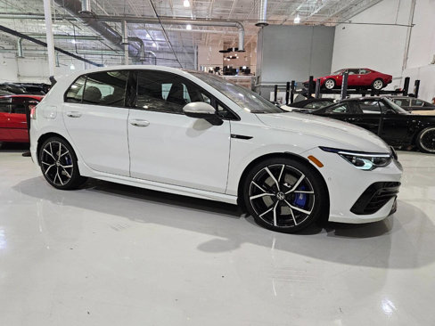 Used 2022 Volkswagen Golf R image 1