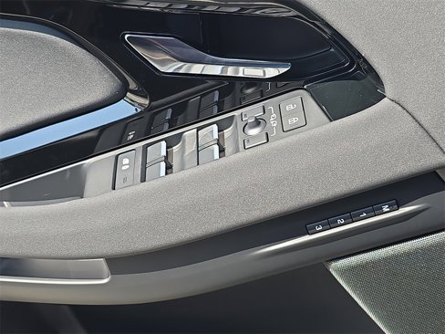 New 2026 Land Rover Range Rover Evoque Dynamic SE image 28