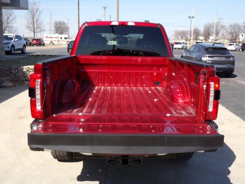 New 2025 Ford F250 Lariat w/ Chrome Package image 29