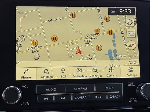 Used 2021 Nissan Titan SV w/ SV Convenience Package image 17