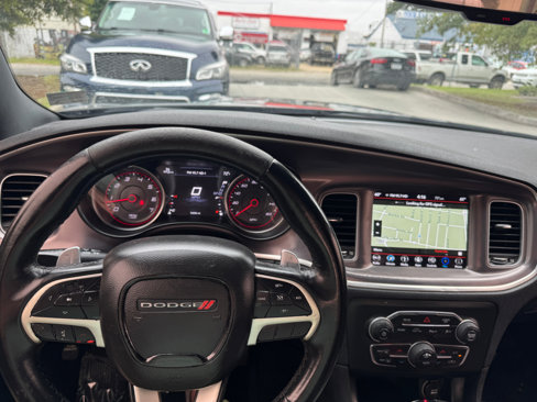 Used 2017 Dodge Charger R/T image 19