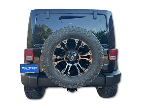 Used 2017 Jeep Wrangler Unlimited Rubicon w/ Connectivity Group image 14