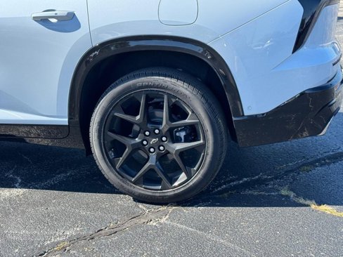 New 2026 Chevrolet Traverse RS w/ LPO, Floor Liner Package image 4