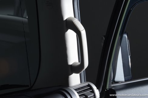 Used 2014 Toyota FJ Cruiser 4WD image 40