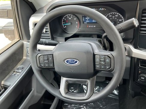 New 2026 Ford F250 4x4 Regular Cab Super Duty image 24
