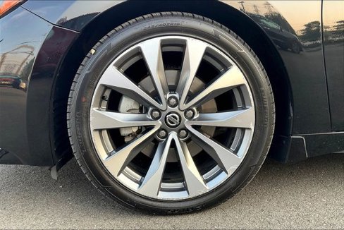 Used 2021 Nissan Maxima Platinum w/ Sport Mat Group image 8