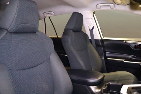 Used 2024 Toyota RAV4 LE image 19