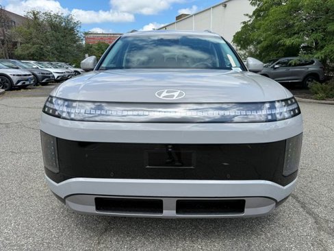 New 2026 Hyundai Ioniq 9 SEL image 2