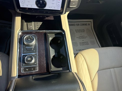 Used 2022 Ford Expedition Max Platinum image 22