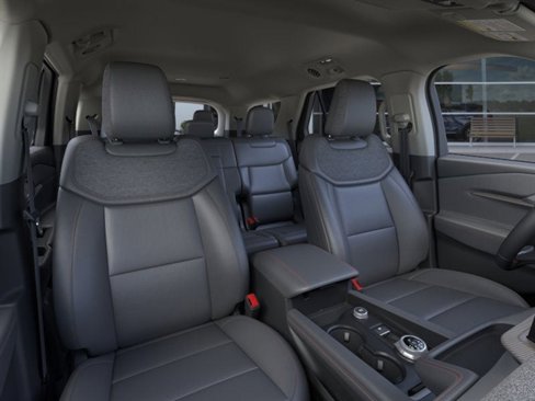 Used 2025 Ford Explorer Active w/ Active Comfort Package image 10