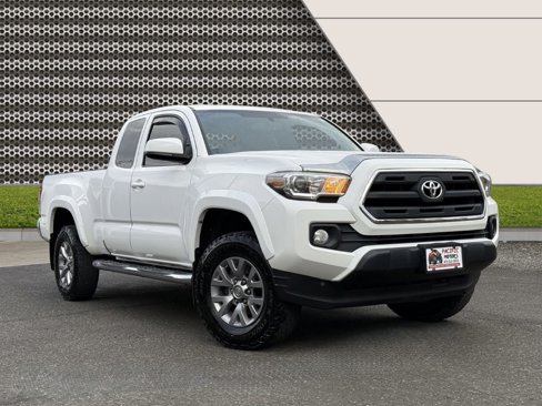 Used 2017 Toyota Tacoma SR5 image 4