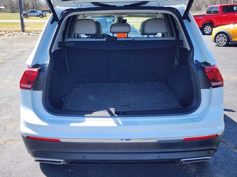 Used 2019 Volkswagen Tiguan SEL Premium image 8