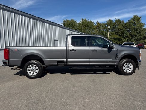 Used 2024 Ford F250 XLT image 5