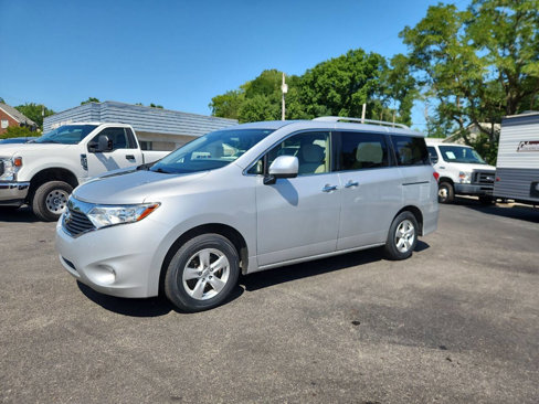 Used 2017 Nissan Quest SV image 3