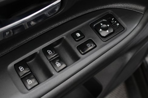 Used 2020 Mitsubishi Outlander ES image 28
