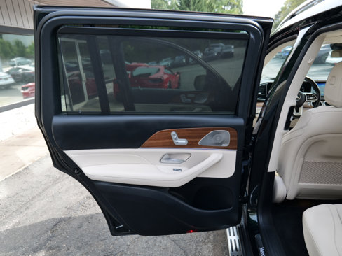 Used 2022 Mercedes-Benz GLS 450 4MATIC image 49