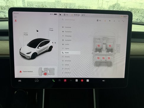 Used 2021 Tesla Model Y Long Range image 27