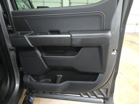 Used 2022 Ford F150 XLT w/ Equipment Group 302A High image 8