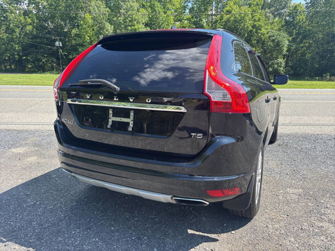 Used 2016 Volvo XC60 T5 w/ Proximity Package image 13