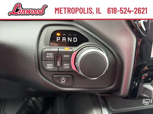 New 2026 RAM 1500 4x4 Crew Cab image 21