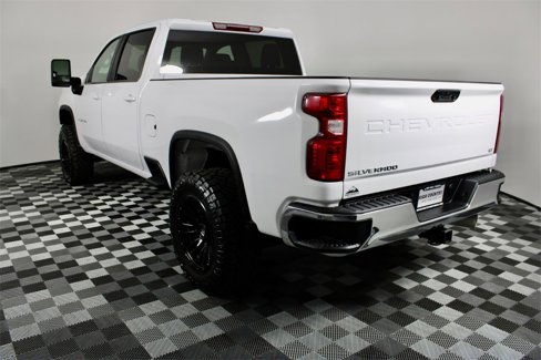 Used 2023 Chevrolet Silverado 2500 LT image 6