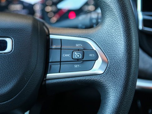 Used 2023 Jeep Compass Sport image 20