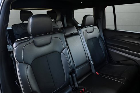 Used 2024 Jeep Grand Cherokee L Laredo image 30