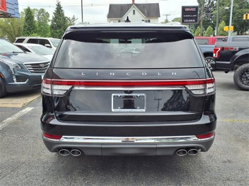 Used 2020 Lincoln Aviator Reserve w/ Equipment Group 202A image 7