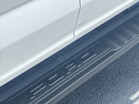 New 2025 Ford F250 Lariat w/ Black Appearance Package image 34