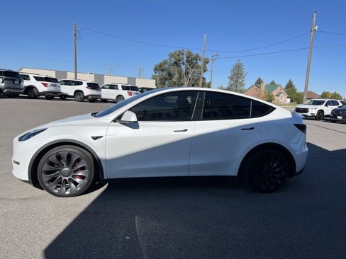 Used 2025 Tesla Model Y Performance image 7