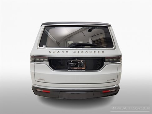 Used 2022 Jeep Grand Wagoneer Series III image 6