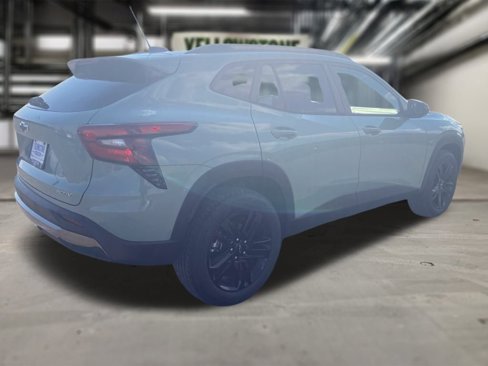 New 2025 Chevrolet Trax ACTIV w/ Sunroof Package image 6