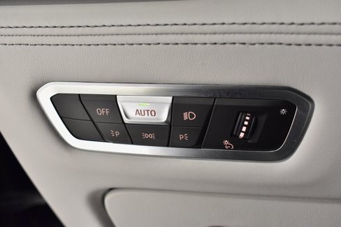 Used 2022 BMW X5 M w/ Executive Package image 15