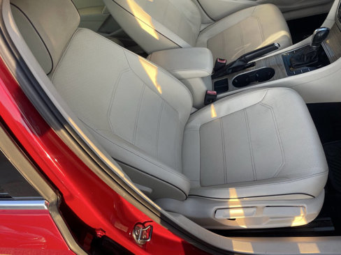 Used 2017 Volkswagen Passat 1.8T SE image 16