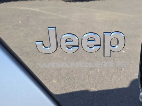 New 2025 Jeep Wrangler Willys image 13