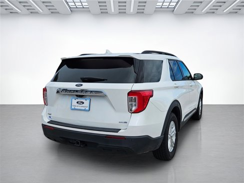Used 2020 Ford Explorer XLT w/ Class III Trailer Tow Package image 5