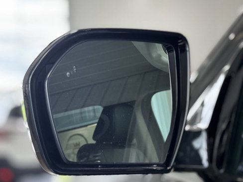 Used 2024 Ford Expedition XLT image 24