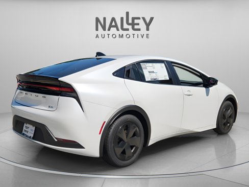 New 2026 Toyota Prius LE image 5