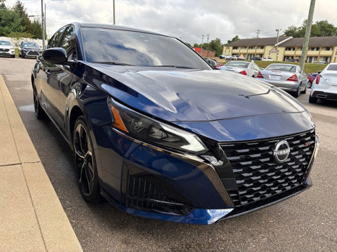 Used 2024 Nissan Altima 2.5 SR image 6