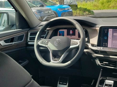 New 2026 Volkswagen Atlas SEL Premium R-Line image 3