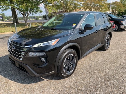 Used 2024 Nissan Rogue SV image 4