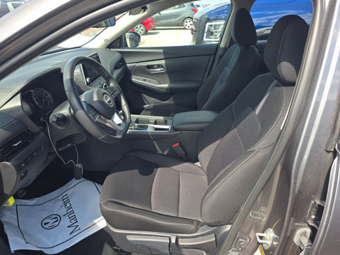 Used 2024 Nissan Sentra SV image 9