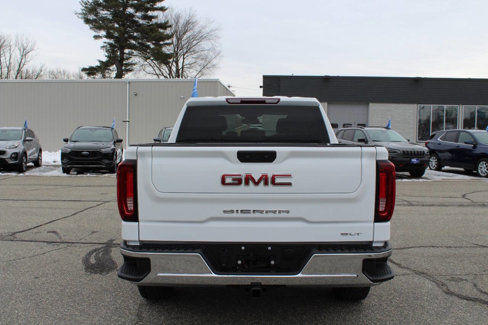 Used 2024 GMC Sierra 1500 SLT image 9